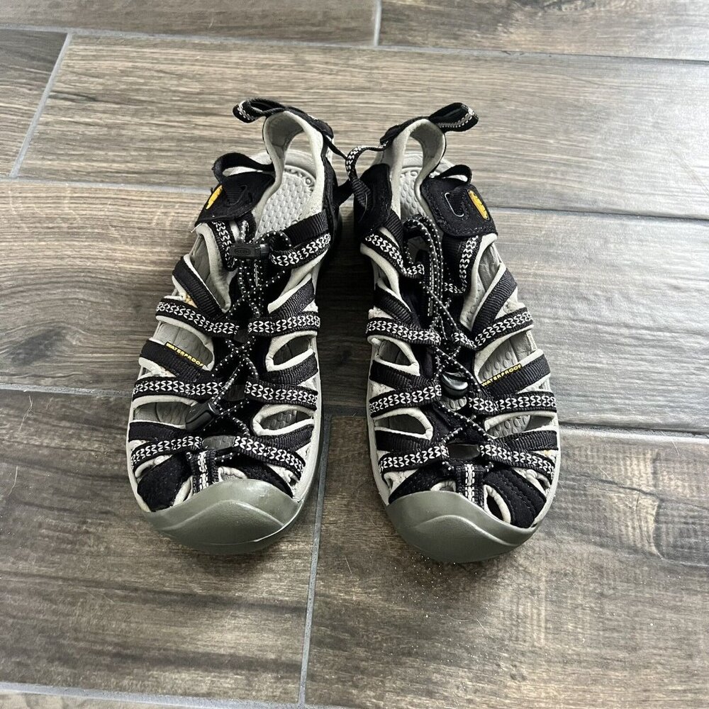 Keen Sandal Hiking Women’s Size 8